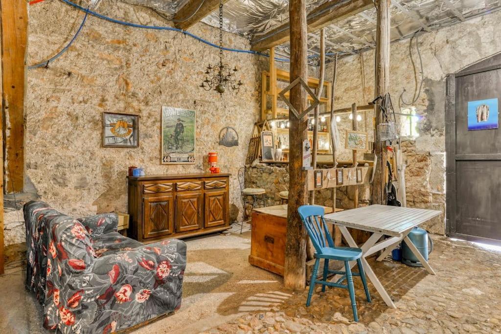 Montouliers La Calade Bed & Breakfast エクステリア 写真