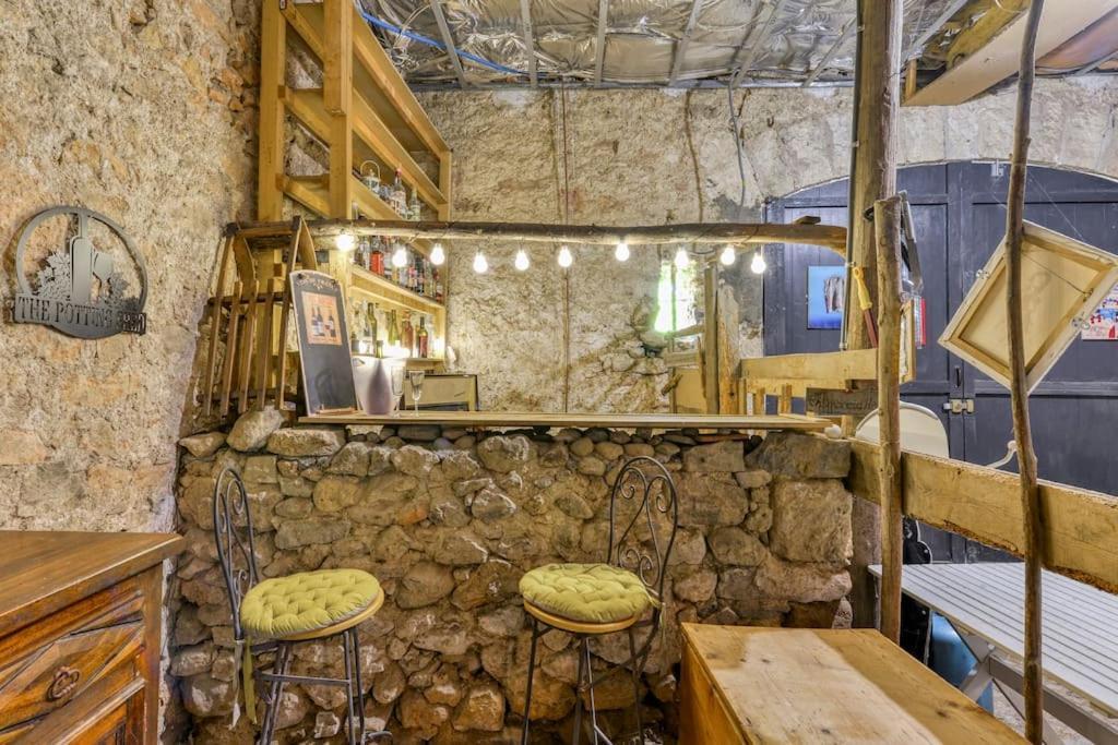 Montouliers La Calade Bed & Breakfast エクステリア 写真